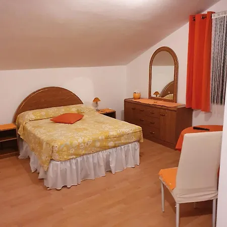 Ivica 公寓 Tribalj